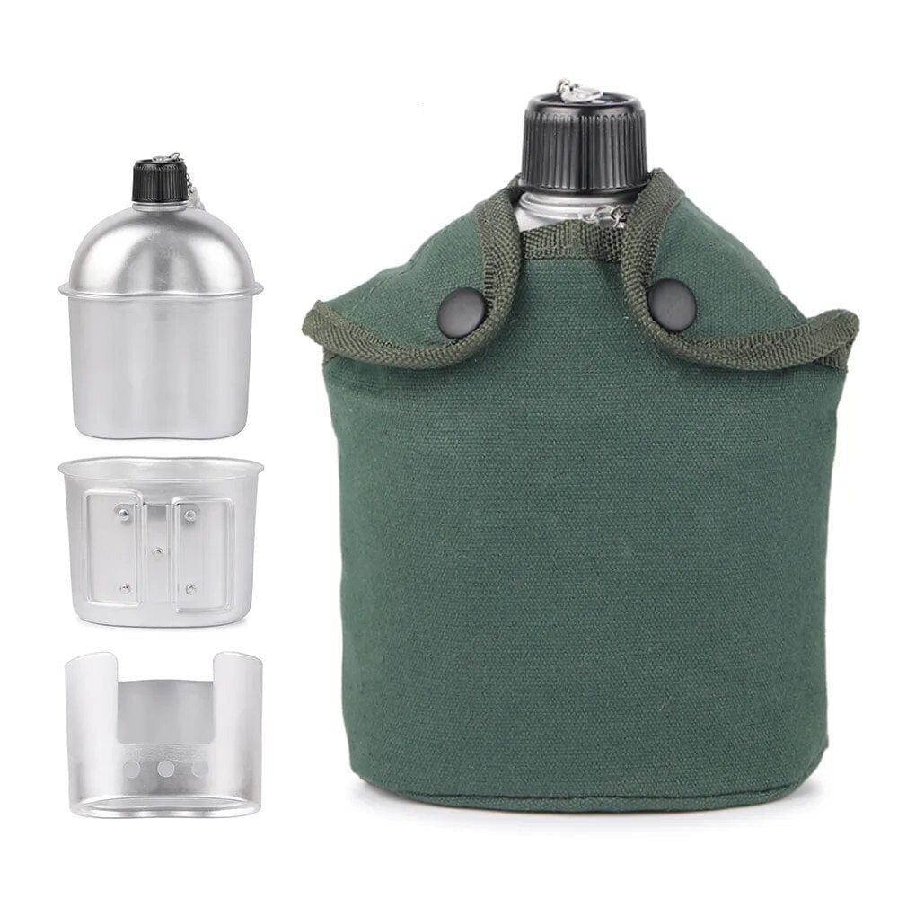 Drinking bottle / gamelle with case